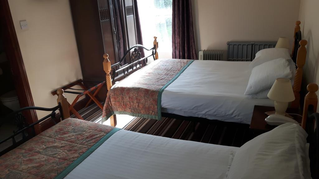 The Pilgrims Rest Hotel (Adults Only) Лисмор Екстериор снимка